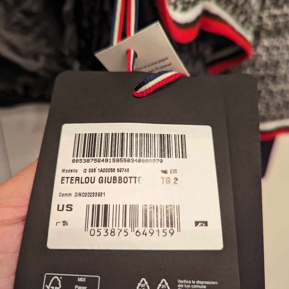 Moncler Authentic women jacket - Picture 6 of 11